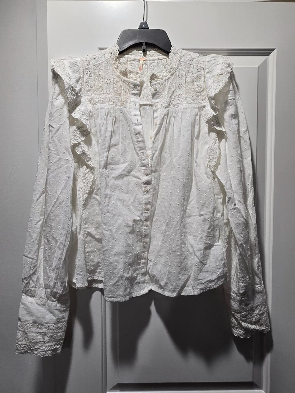 Free People White Eyelet Lace Ruffle Blouse Size S